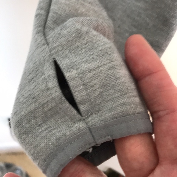 BENCH. Zip front/cowl neck sweatshirt w/thumb hole - Picture 4 of 8